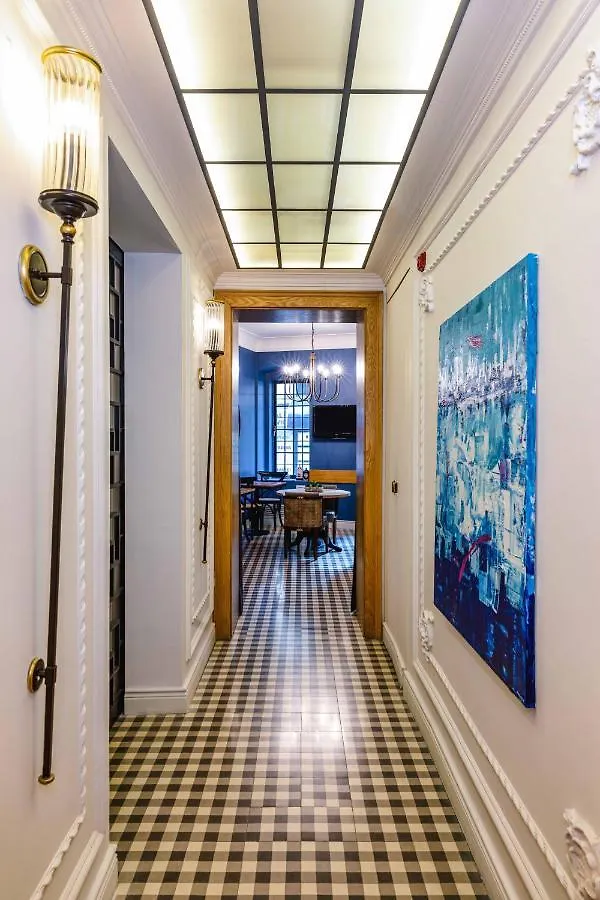 Petros Hotel Стамбул